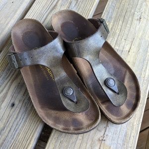Birkenstock Gizeh sandals